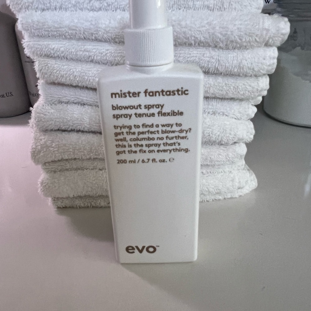 Evo White Hair Styling Spray